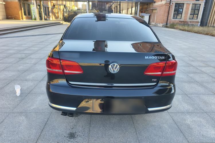 Used Volkswagen Magotan 2015 Facelift 1.8TSI Luxury Model
