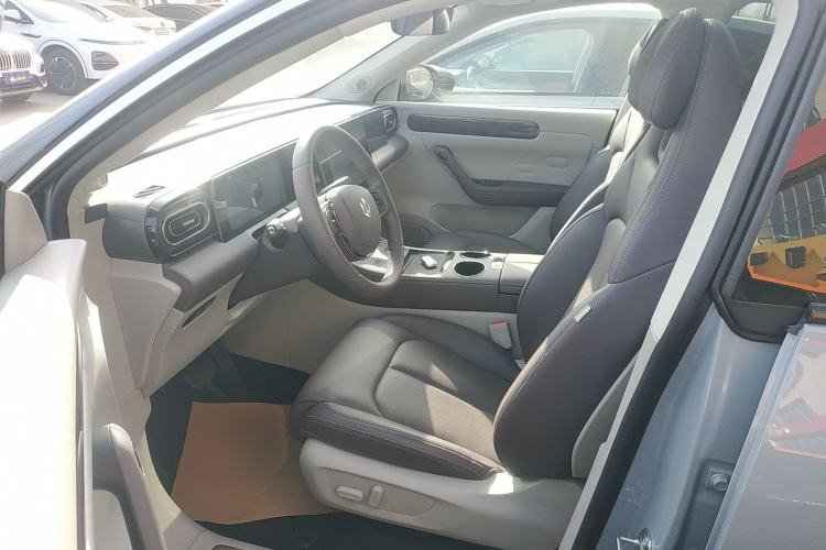 Used Leapmotor C11 2024 Range-Extended 300 Luxury Edition
