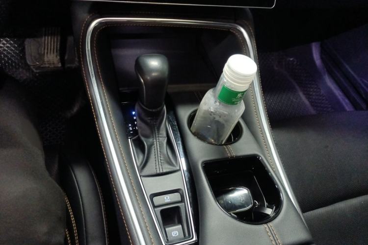 Used Toyota Avalon 2024 Dual-Motor 2.0L Premium Edition
