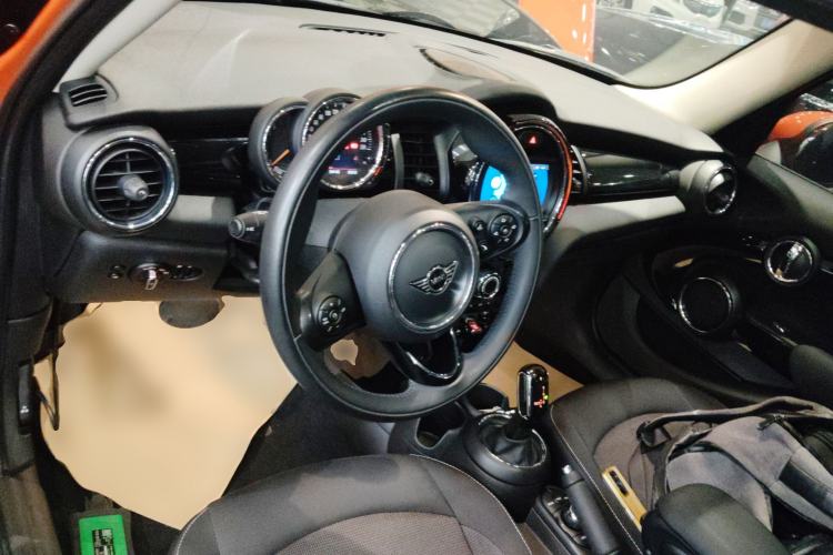 Used  MINI 2018 1.5T ONE PLUS Five-Door Edition
