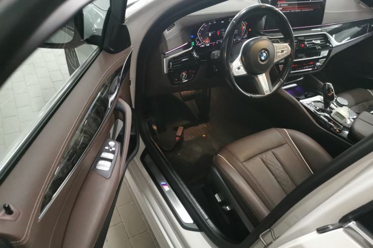 Used BMW 5 Series 2022 Second Facelift 525Li M Sport Package
