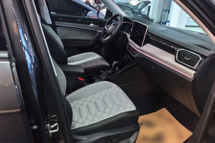 Used Volkswagen Tayron 2024 300TSI Two-Wheel-Drive Luxury Plus Advanced Version
