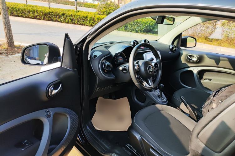 Used  fortwo 2019 0.9T 66kW Hardtop Wind Power Edition China VI
