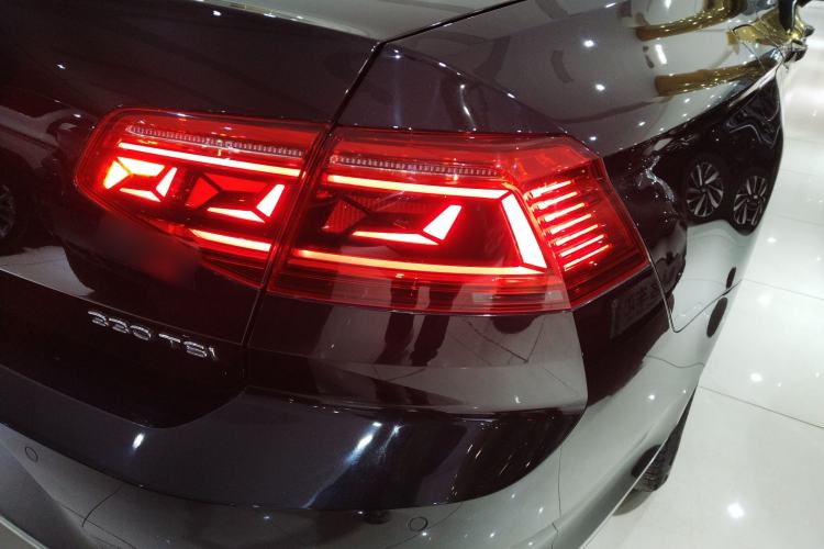 Used Volkswagen Magotan 2020 330TSI DSG Leading Model
