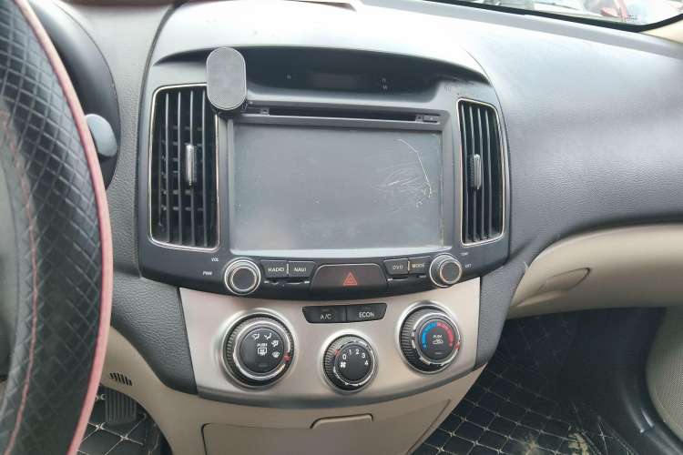 Used Hyundai Celesta 2011 1.6L Manual Comfort Version
