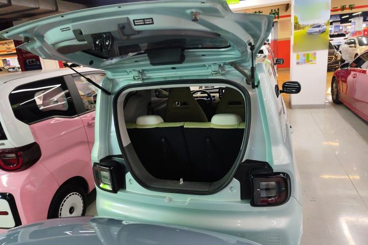 Used Geely Galaxy Panda 2024 Panda Mini 200km Endurance Bear
