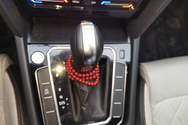 Used Volkswagen Magotan 2023 2 Million Units Commemorative Edition 330TSI DSG Luxury Version