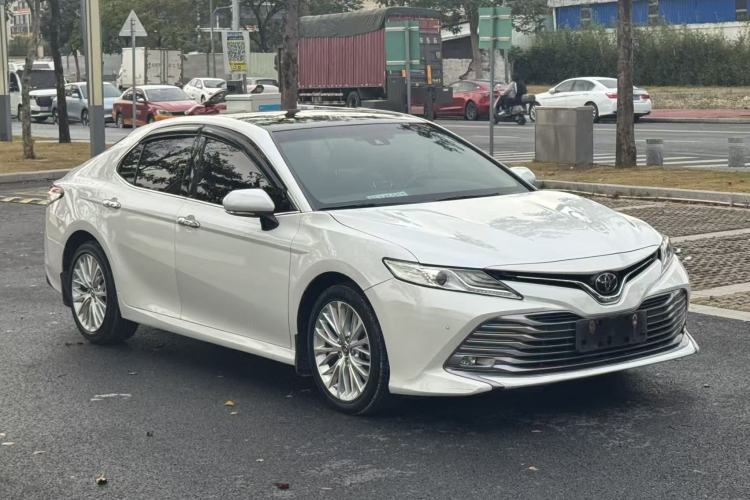 Used Toyota Camry 2018 2.5G Luxury Edition
