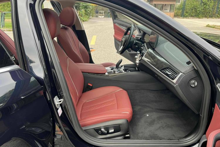 Used BMW 5 Series 2021 525Li Luxury Package
