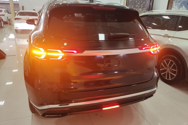 Used Hongqi HS5 2022 Revised Version 2.0T Smart Connect Flagship Edition