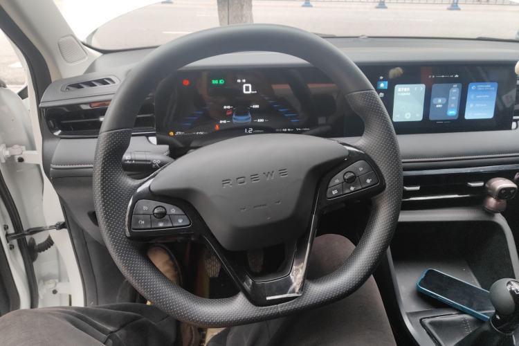 Used Roewe i5 2023 1.5L Manual Comfort Edition
