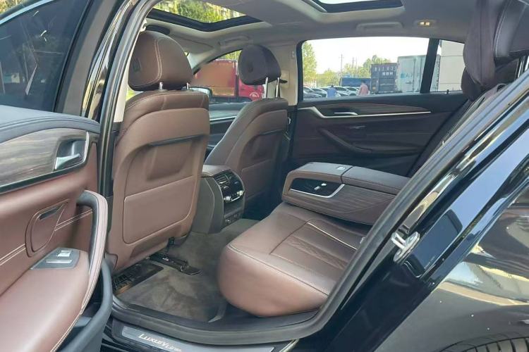 Used BMW 5 Series 2019 530Li Leading Model Luxury Package
