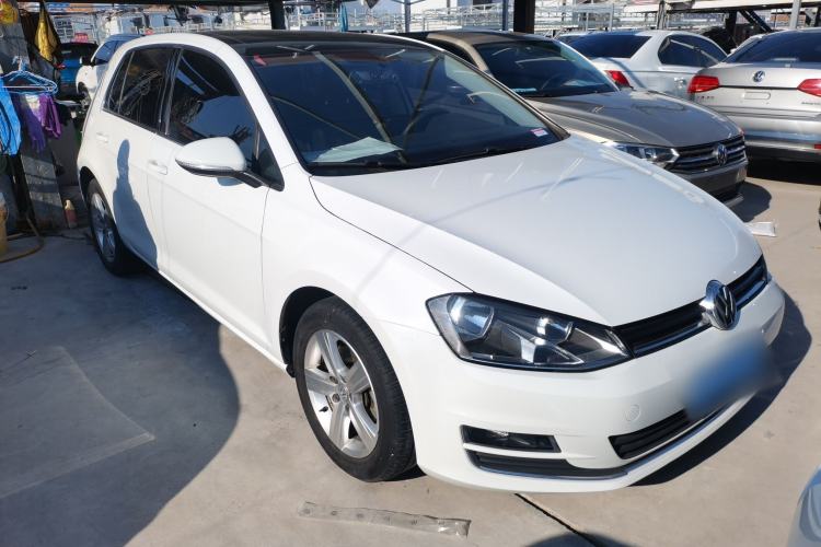 Used Volkswagen Golf 2016 230TSI Automatic Comfort Version
