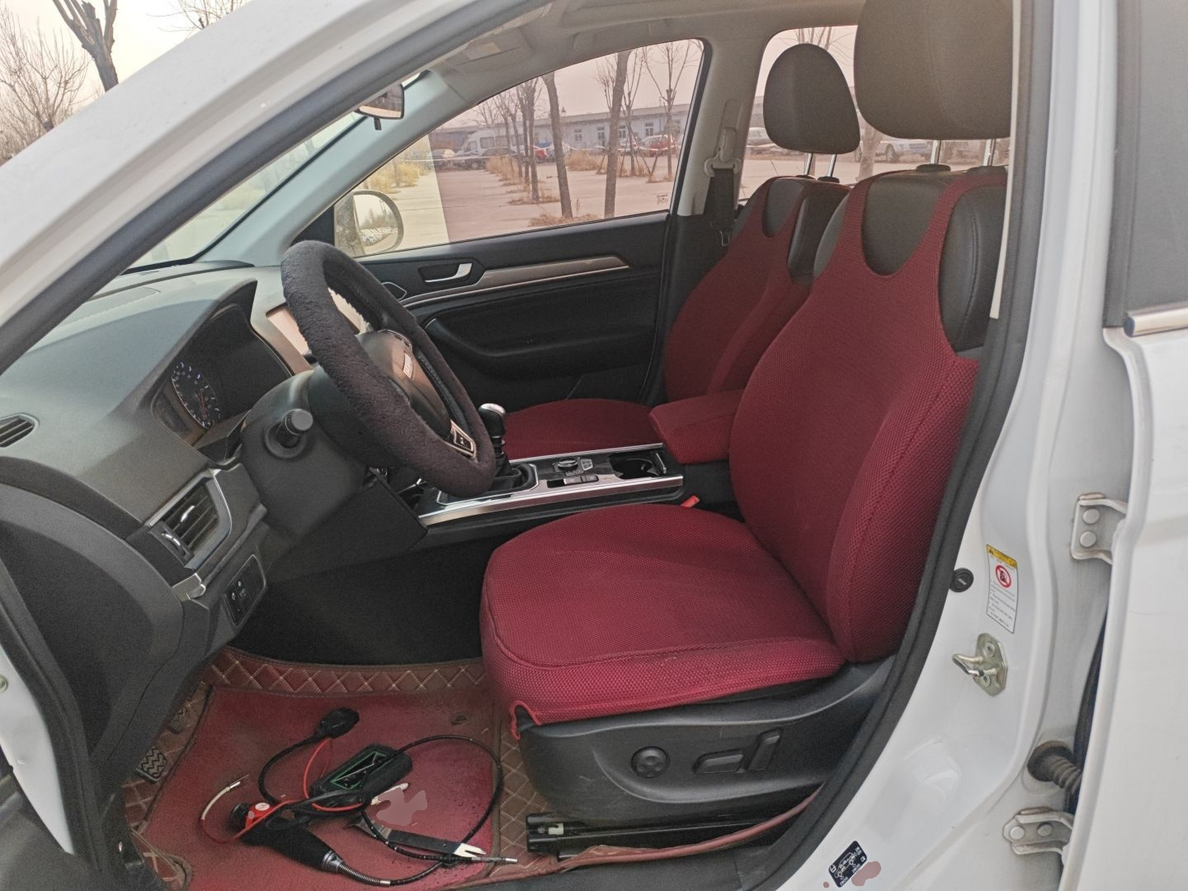 Переднее сиденье в автомобиле
