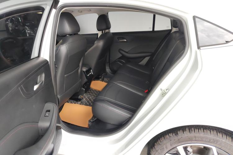 Used Roewe i5 2023 1.5L CVT Luxury Edition
