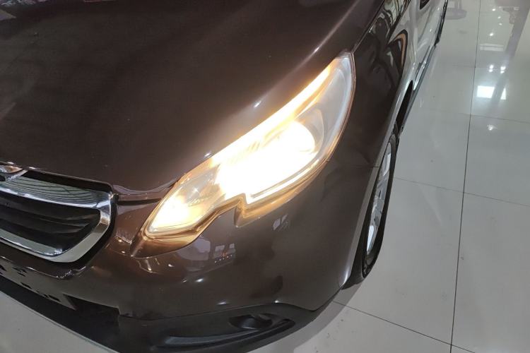 Used Peugeot 2008 2014 1.6L Automatic Trend Edition
