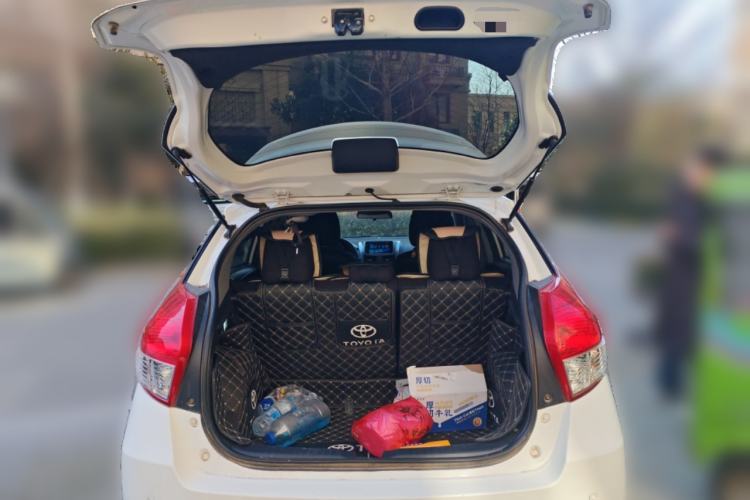 Used Toyota YARiS L Zhi Xuan 2015 1.5E Automatic Charm Edition