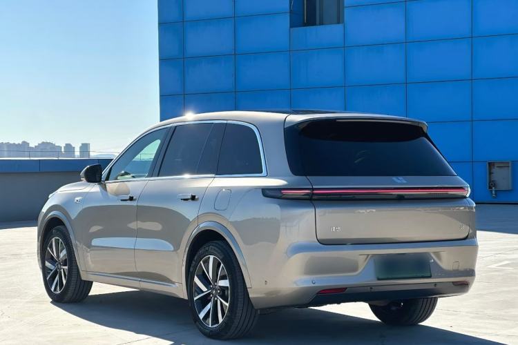 Used Li Auto L8 2023 Pro Model
