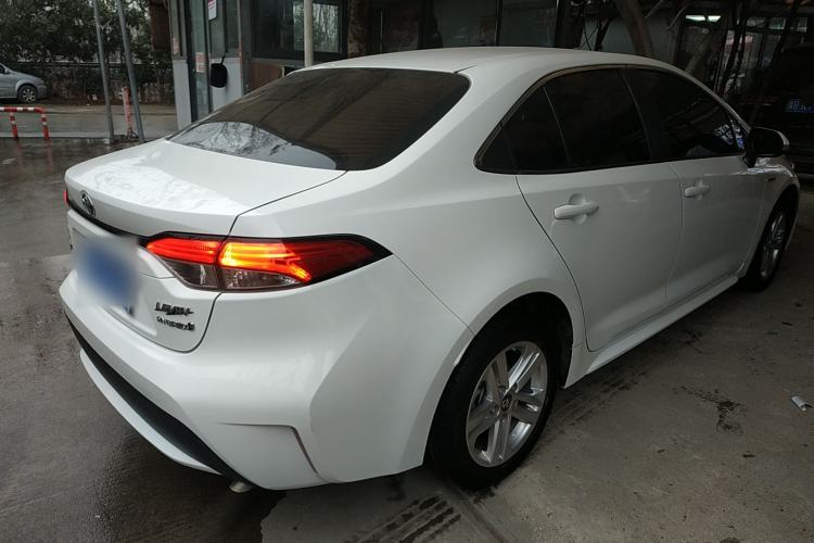 Used Toyota Levin 2022 Dual-Motor 1.8H E-CVT Leading Edition
