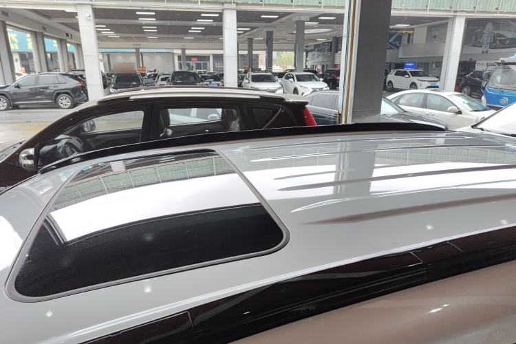 Used Toyota RAV4 2021 Dual-Engine 2.5L E-CVT Two-Wheel Drive Elite Edition
