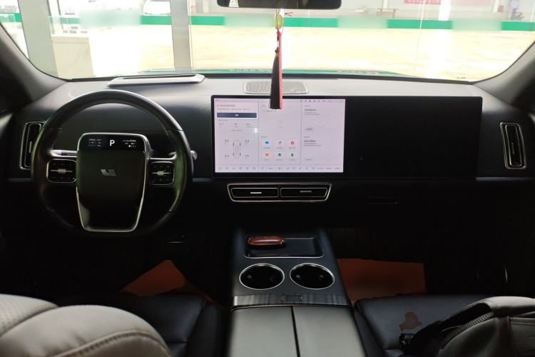 Used Li Auto L8 2023 Pro Model
