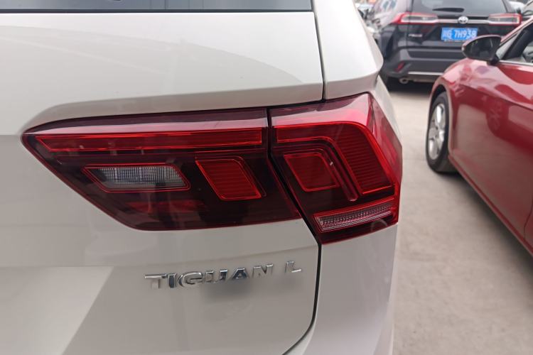 Used Volkswagen Tiguan L 2018 330TSI Automatic Two-Wheel Drive Luxury Edition
