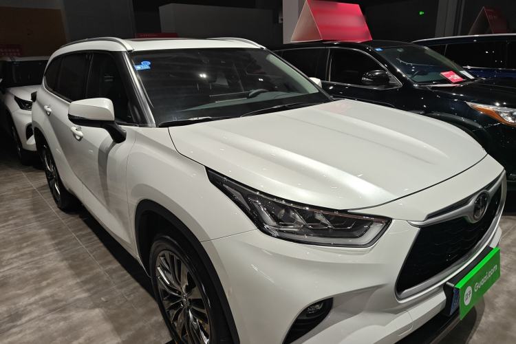 Used Toyota Highlander 
