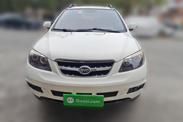 Used BYD S6 2013 Platinum Edition 2.0L Manual Luxury Model

