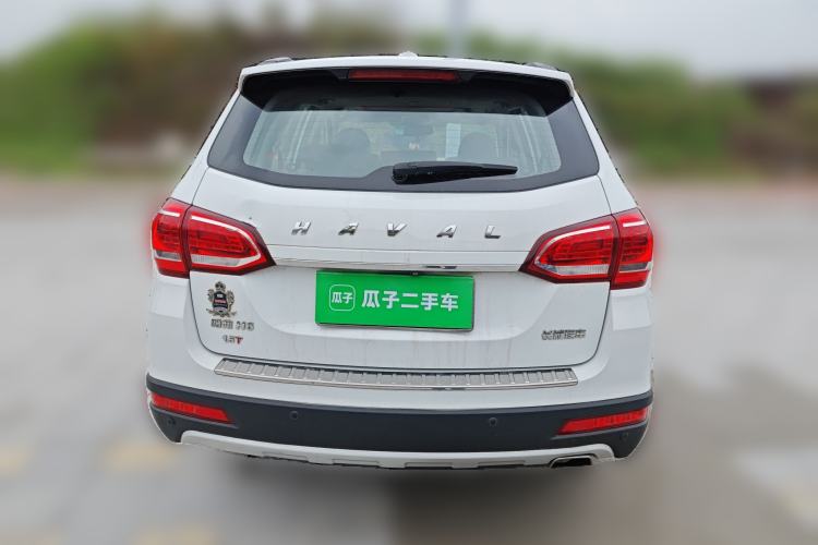 Used Haval H6 2015 Upgraded Model 1.5T Manual Two-Wheel Drive Prestige Version
