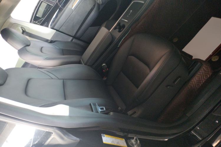 Used Tesla Model Y 2022 Long-Range All-Wheel-Drive Version