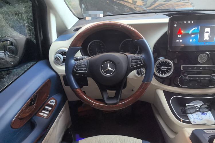 Used Mercedes-Benz Vito 2021 2.0T Elite Version 7 Seats
