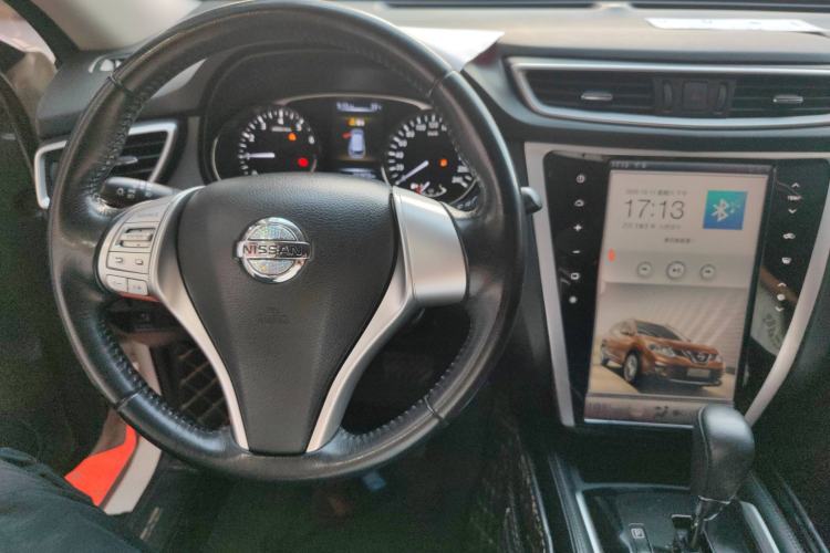 Used Nissan X-Trail 2015 2.0L CVT Comfort MAX Edition 2WD
