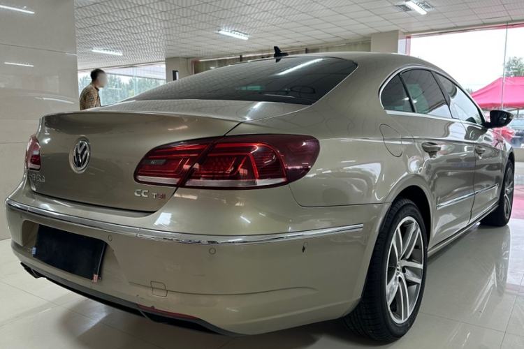 Used Volkswagen FAW-Volkswagen CC 2015 1.8TSI Luxury Model
