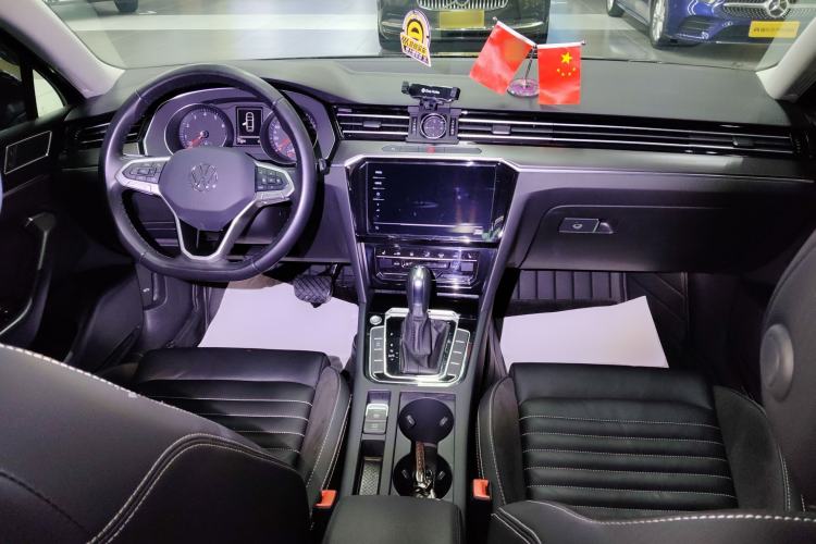 Used Volkswagen Magotan 2020 330TSI DSG Leading Model
