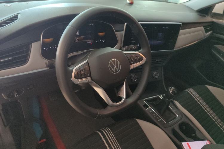 Used Volkswagen Bora 2023 200TSI Manual Comfort Edition
