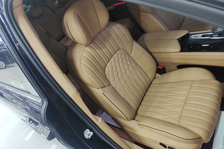 Used VOYAH Dream 2024 PHEV Ultra-Long Range Flagship Edition