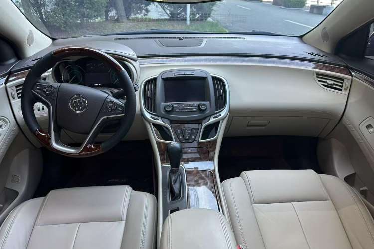 Used Buick LaCrosse 2013 2.4L SIDI Leading Comfort Version
