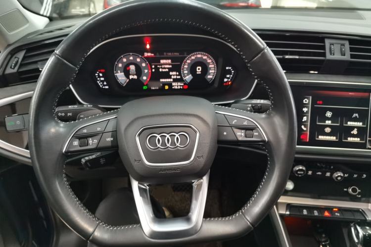 Used Audi Q3 2019 40 TFSI Fashion Dynamic Model