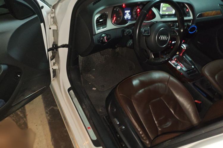 Used Audi A4L 2015 35 TFSI Automatic Comfort Model
