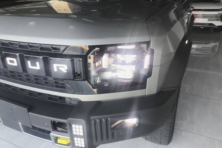 Used Jetour Traveler 2023 2.0T All-Wheel Drive Conquer PRO
