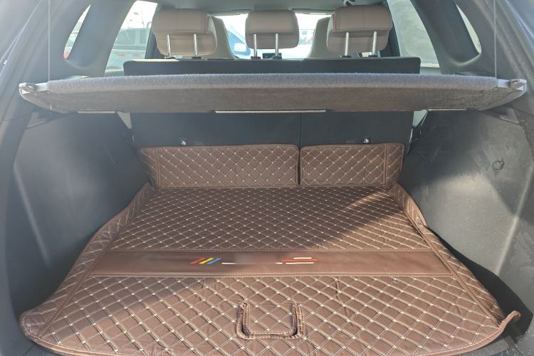 Used BYD Song Pro New Energy 2024 HONOR Edition DM-i 71KM Navigation Model
