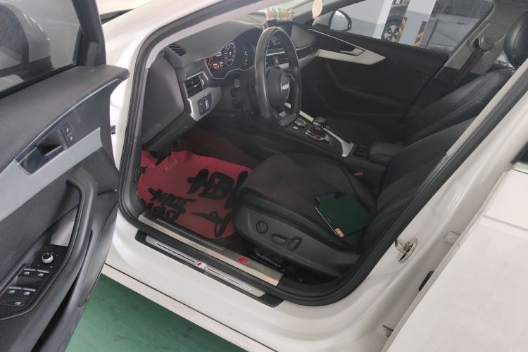Used Audi A4L 2019 40 TFSI Fashion Edition China VI Emission Standard