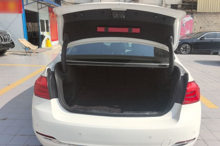 Used BMW 3 Series 2016 320Li Fashion Model
