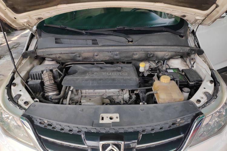 Used Baojun 730 2016 1.5T Manual Luxury Edition 7 Seats
