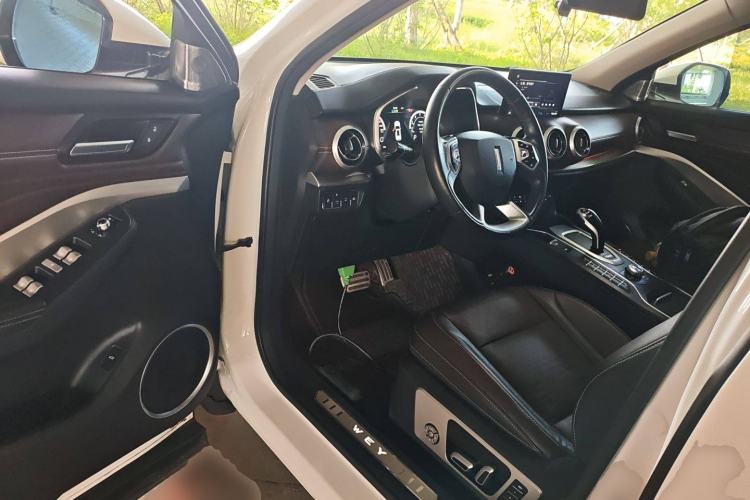 Used Wey VV6 2018 2.0T Two-Wheel Drive Flagship Version China V Standard
