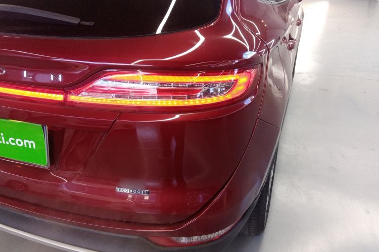 Used Lincoln MKC 2014 2.0T Two-Wheel-Drive Luxury Edition
