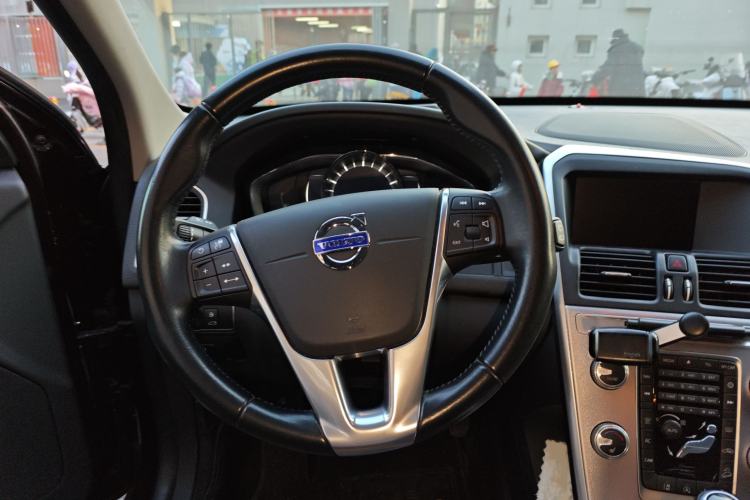 Used Volvo XC60 2017 T5 AWD Smart Range Edition