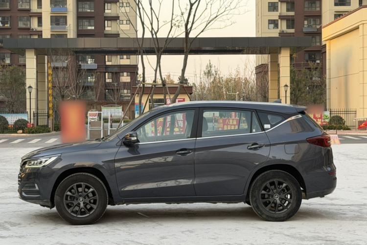 Used BYD Song 2021 Classic Edition 1.5T Manual Luxury Model
