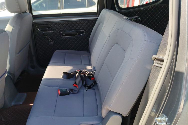 Used Wuling Hongguang New Energy 2024 All-Electric Model 300KM Practical Version