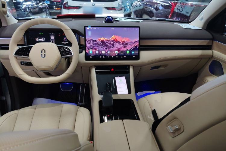 Used Hima AITO M7 2024 1.5T Intelligent Driving Rear-Drive Pro Version 6 Seats
